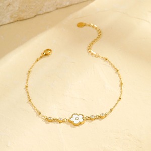 สร้อยข้อเท้ารูปหัวใจประดับเพทายหรูหรา ชุบทอง 18K PVD บนสแตนเลสสตีล ของขวัญสุดอินเทรนด์ - Product Image 3