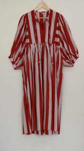 เดรสทรงเอไลน์สั้นลายทางสีชมพูอ่อนสไตล์โบโฮสำหรับผู้หญิง ผลิตโดยช่างฝีมือ ระบายอากาศได้ดี ซักได้ สวมใส่สบายทุกวัน เอวธรรมชาติ สีหวาน - Product Image 2