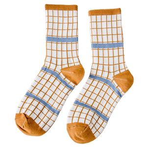 Pas de commande minimum, logo personnalisé, broderie tendance, jacquard, chaussettes de sport fines en coton pour femmes, colorées et mignonnes - Product Image 4