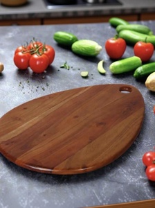 Tabla de cortar de madera con forma de lágrima, antideslizante, para cortar carne y queso en la cocina. - Product Image 5
