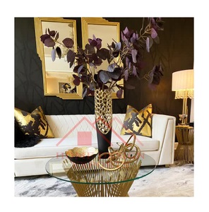 Bol en métal fini doré et noir pour décor de table de salon - Product Image 1