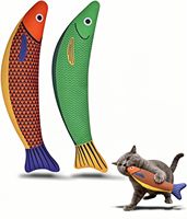 Jouet en peluche de luxe en forme de poisson en satin avec sonnettes froissées et herbe à chat, interactif et à mâcher pour chats d'intérieur