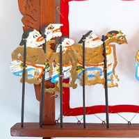 Poupée de marionnette Wayang Kulit indonésienne artisanale, mini scène de spectacle, cadre en bois, décoration de table culturelle javanaise traditionnelle