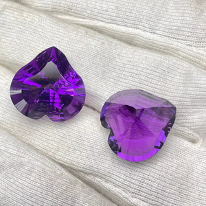 Par de amatistas naturales con corte en forma de corazón, color púrpura, para pendientes, calidad AAA, brillo superior, corte perfecto, pulido impecable a precio económico. - Product Image 3