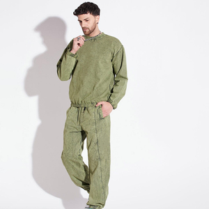 Ensemble de survêtements slim pour hommes tendance 2026, avec logo personnalisé imprimé, design délavé à l'acide, pour l'hiver, vente en gros - Product Image 3