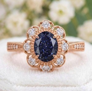 Anillo de compromiso chapado en oro con piedra arenisca azul ovalada, estilo vintage, halo de flores, anillo de plata, joyería fina al por mayor - Product Image 1