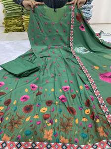 NUEVO Salwar Kameez de Diseño para Mujer, Ropa de Fiesta, Muselina Pesada con Estampado Digital, Secado Rápido, para Todas las Temporadas, Completamente Cosido, con Forro Interior - Product Image 4