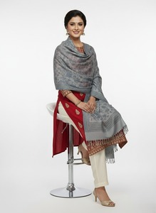 Hijab pour femmes, imprimé floral à pois carrés, en laine légère, pour l'hiver, à porter tous les jours, avec bordure à franges - Product Image 4