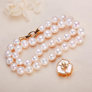 Collar de Perlas de Agua Dulce Elegante al por Mayor de Zhuji con Cierre de Rosa, Simple y Elegante para Mamá o Suegra - Product Image 2