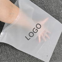 Sacs à fermeture éclair en PE dégradables, mats et givrés, taille personnalisée, logo imprimé, emballage pour vêtements et produits e-commerce