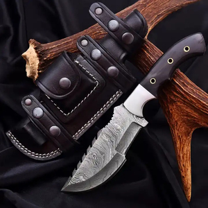 Cuchillo de Acero de Damasco Hecho a Mano con Diseño Artesanal y Patrones Metálicos, Pieza Decorativa Coleccionable de Primera Calidad - Product Image 2