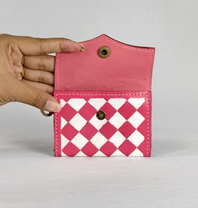 Pink Diamond Patterns Genuine Leather Mini Coin Purse With Wrist Strap Button Closure <b>Cute</b> Compact Design Mini <b>Wallets</b> For Women - Product Image 4
