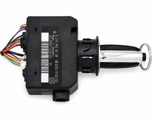 สวิตช์กุญแจสตาร์ทอิเล็กทรอนิกส์ W221 C216 รุ่นขายดี A2165450508 ปี 2007-2013 โมดูลควบคุมสวิตช์สตาร์ทอิเล็กทรอนิกส์สำหรับรถยนต์ - Product Image 2