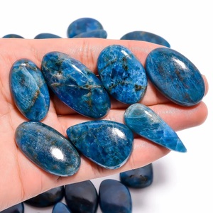 Apatite bleue naturelle - Cabochon pour bagues, pendentifs, boucles d'oreilles, enroulement de fil, bijoux en macramé - Product Image 2