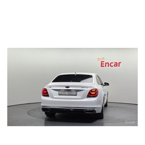 2018 for Kia K9 3.8 GDI AWD with Leather Seats Automatic Gear Box Rear Camera 74,154 km Left Steering - Product Image 4