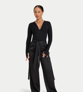 Ensemble de yoga pour femmes : Sweat-shirt ample à manches longues avec cordon de serrage à la taille et fermeture éclair mi-longue, et pantalon de survêtement taille haute à jambes larges - Product Image 3