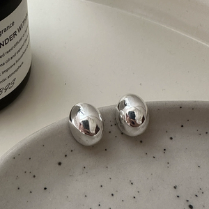 S925 Sterling Silver Korean Minority Design Peas Hoop Earrings Simple Fashion Commuter Ear Jewelry - Product Image 2