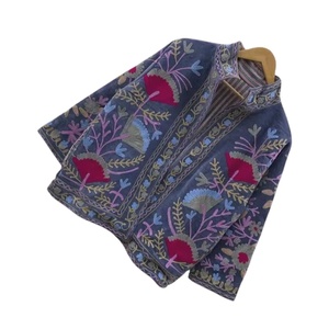 Chaqueta de Terciopelo Azul Suzani, Prenda Étnica Bohemia Bordada, Abrigo Bohemio para Festivales, Chaqueta Corta Bordada Estilo Boho de la India - Product Image 1