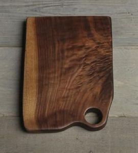 Tabla de cortar rectangular de madera a rayas de 1.3 cm de grosor, apta para lavavajillas y no tóxica - Product Image 3
