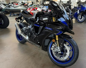 Nouvelles motos sportives YZF-R1M 2025 abordables, prêtes à être expédiées - Product Image 1