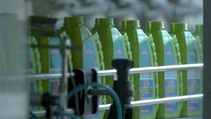 Refrigerante del Motor (Anticongelante) Concentrado G12+ Etilenglicol de Grado Premium, Lubricante Industrial Certificado ISO 9001 - Product Image 3