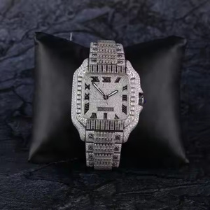 Montre en quartz sertie de diamants Moissanite Platinum Frost Pulse pour homme, montre de luxe sertie de diamants, brillance supérieure et style audacieux - Product Image 5