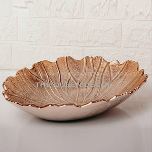 Cuenco de servir de metal dorado de diseño Coral con base de mármol blanco para dulces y frutas, decoración de mesa. - Product Image 6