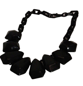 Collier en résine de luxe, meilleure qualité, dernier design pour les femmes, idéal pour les soirées, en provenance d'Inde par Perfect Enterprises - Product Image 1