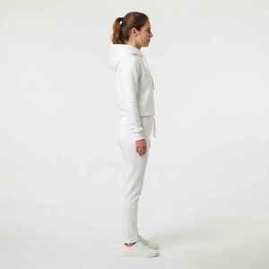 Conjunto Deportivo Informal con Capucha y Mangas Largas Blancas para Mujer, con Bolsillos Laterales y Logotipo Personalizado - Product Image 4