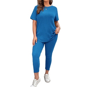 Ensemble deux pièces décontracté pour femme : T-shirt ample à manches courtes motif dessin animé et pantalon large – Collection été BD 304-365 BDT - Product Image 1