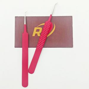 Pinzas Profesionales Japonesas de Acero Inoxidable para Extensión de Pestañas, Agarre Fuerte, Punta Puntiaguda, Perfectas para Aislamiento a 45 Grados - Product Image 4