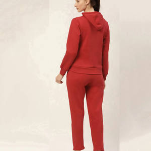 Survêtement rouge personnalisé pour femmes |   Ensemble sweat à capuche zippé et pantalon de jogging |   Vêtements de sport décontractés, ensemble deux pièces pour la salle de sport et le streetwear - Product Image 3