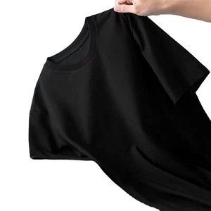 Nouveau T-shirt décontracté pour homme à manches courtes, col rond, logo personnalisé sur le devant, anti-plis, respirant, 100 % coton tricoté - Product Image 1