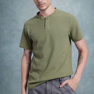 เสื้อยืดคอกลมแขนยาวผู้ชาย สีเขียวมะกอก ผ้าถักเนื้อนุ่ม โพลีเอสเตอร์/คอตตอน เป็นมิตรกับสิ่งแวดล้อม แห้งเร็ว ระบายอากาศดี สไตล์ไฮสตรีท - Product Image 4