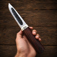 Couteau de chasse artisanal forgé sur mesure en acier à haute teneur en carbone, lame fixe, couteau de survie pour la brousse, avec manche en bois de rose et étui en cuir