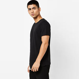 Camiseta de Cuello Redondo con Costuras Asimétricas en Negro y Rosa para Hombre, Manga Corta, Estilo Casual, Logotipo Personalizado, OEM, ODM, Ropa al por Mayor - Product Image 5