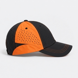 Gorra de running profesional con diseño transpirable, ligero y ajuste seguro para atletas corredores. - Product Image 1