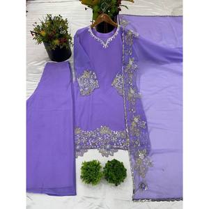 Ensemble haut-bas et dupatta en broderie lourde de créateur, taille XL - Product Image 3