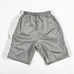 Nouveaux ensembles de shorts coupe-vent en nylon de haute qualité pour hommes, couleur argentée, avec logo personnalisé, pour l'été, vêtements streetwear pour hommes. - Product Image 4