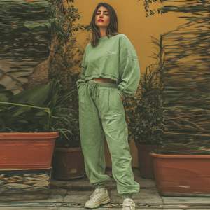 Ensemble de survêtement streetwear coupe-vent délavé à l'acide pour femme, sweat-shirts et pantalons de survêtement tricotés délavés à la pierre, ensemble de survêtement jogger mi-lourd délavé pour femme - Product Image 3