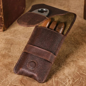 Étui à cigares en cuir de luxe avec coupe-cigares intégré, organiseur portable pour la protection des cigares, idéal pour les voyages, en vente à prix abordable - Product Image 3