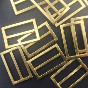 Hebillas Deslizantes de Metal Chapadas en Oro de Alta Calidad de 37.5 mm para Bolsas de Viaje y Equipo Deportivo - Product Image 2