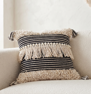 Housse de coussin carrée décorative en coton tissé à la main avec pompons style bohème, 18 x 18 pouces, pour canapé, lit et décoration intérieure - Product Image 1