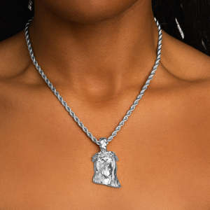 Collar con Colgante de Cabeza de Jesús en Acero Inoxidable |   Amuleto Religioso con Rostro de Cristo |   Colgante Cristiano de Plata con Cadena de Cuerda - Product Image 3