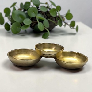 Prix direct usine Ensemble de 3 bols à treillis métalliques à 3 compartiments pour fruits secs et sucreries, Bol décoratif doré pour offrandes - Product Image 1