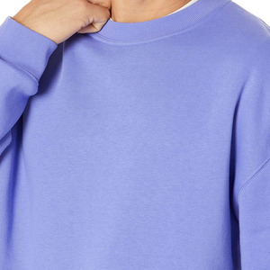 Sweat-shirt confortable en coton mélangé, confectionné avec un matériau doux, idéal pour les activités de plein air. - Product Image 2