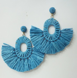 Pendientes de Moda con Forma de Ojo Azul 2025, Joyería de Otoño de Tendencia, Borlas de Hilo de Acero Inoxidable, Chapado en Oro, ODM Tyntra India - Product Image 6