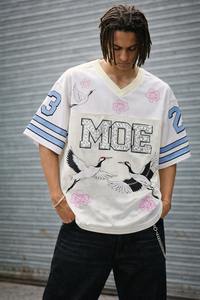 T-shirts courts personnalisés Y2K tendance pour hommes, avec numéros et graphiques en strass, col en V, style maillot de football américain - Product Image 2