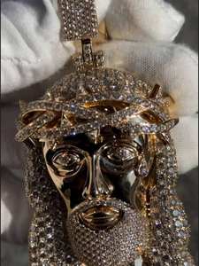 Pendentif personnalisé Tête de Jésus en Moissanite, Argent 925 Plaqué Or 18K, Bijou Chrétien Certifié GRA, Style Hip Hop - Product Image 5