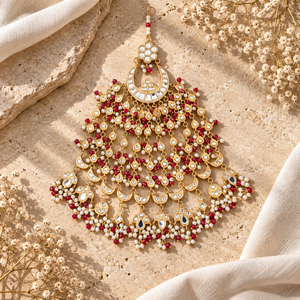 Jhumar nupcial estilo Kundan chapado en oro con cuentas rojas y perlas de imitación, joyería para el cabello pakistaní, suministro al por mayor de fábrica - Product Image 3